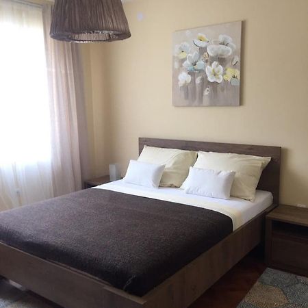 Stan Na Dan Gradiska/Bos. Gradiska Apartment Ngoại thất bức ảnh