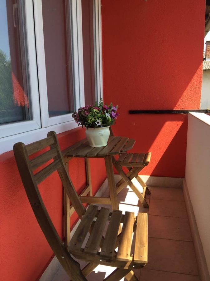 Stan Na Dan Gradiska/Bos. Gradiska Apartment Ngoại thất bức ảnh