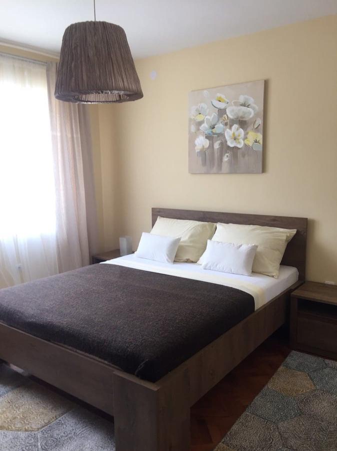 Stan Na Dan Gradiska/Bos. Gradiska Apartment Ngoại thất bức ảnh
